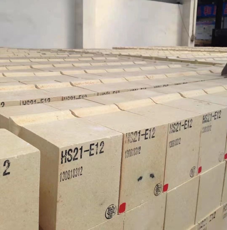 tijolo refratário de argila de alta resistência anti-descascamento de alta alumina tijolo de fogo para revestimento de forno